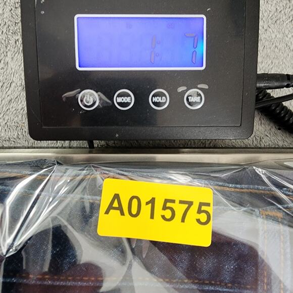 Jeanology Collection Jeans Womens 12P PETITE Blue Mid Rise Straight Leg Denim - Picture 11 of 11